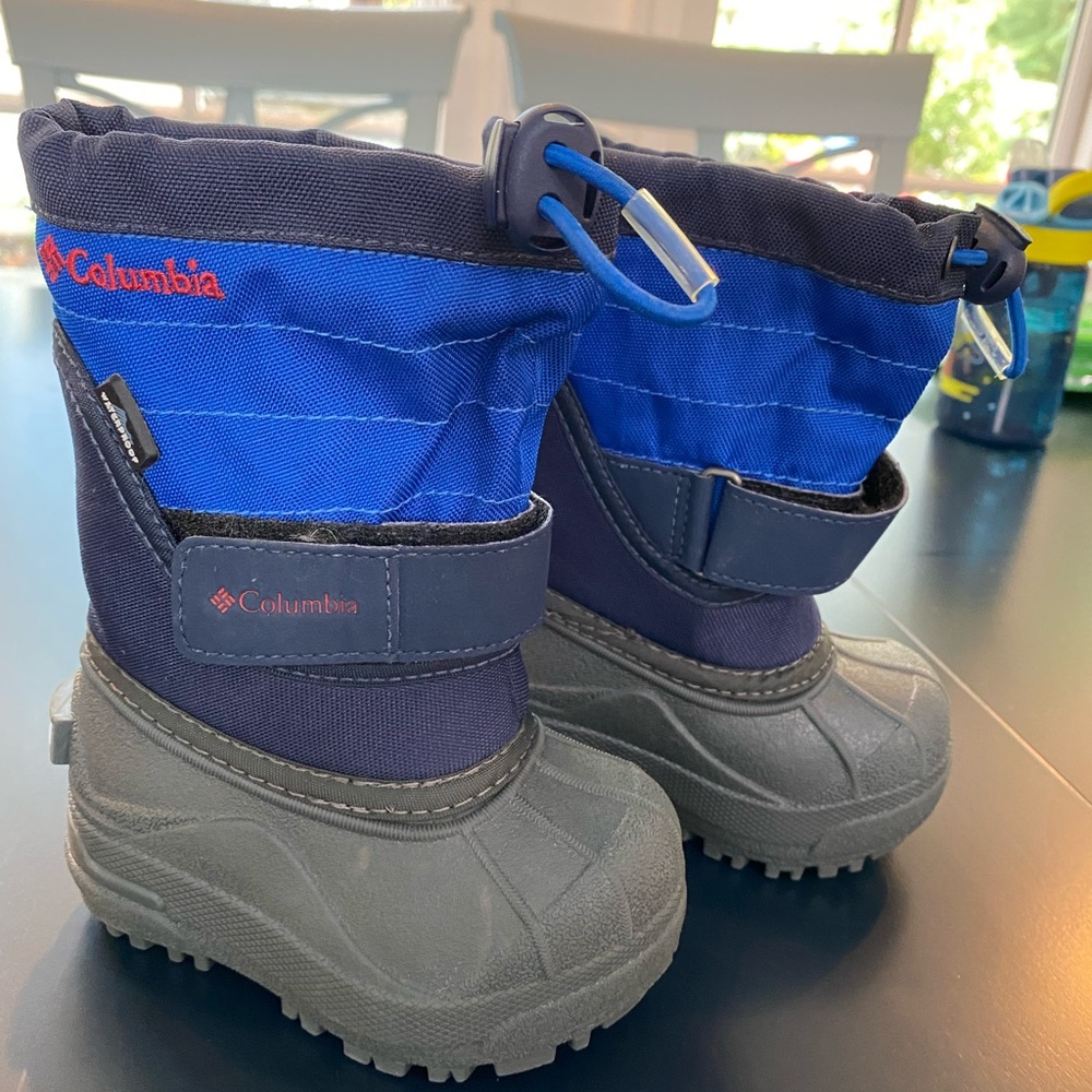 Columbia snow boots